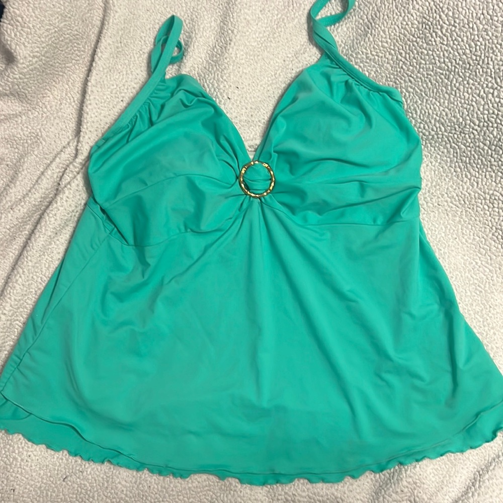 22W underwire swimsuit/bathing suit top